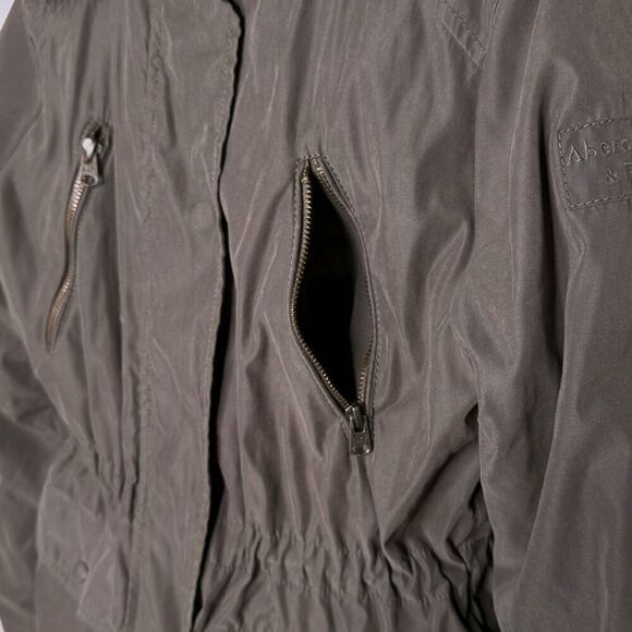 Abercrombie & Fitch Military Inspired Fur Lined Parka - Women’s US S - Picture 9 of 16